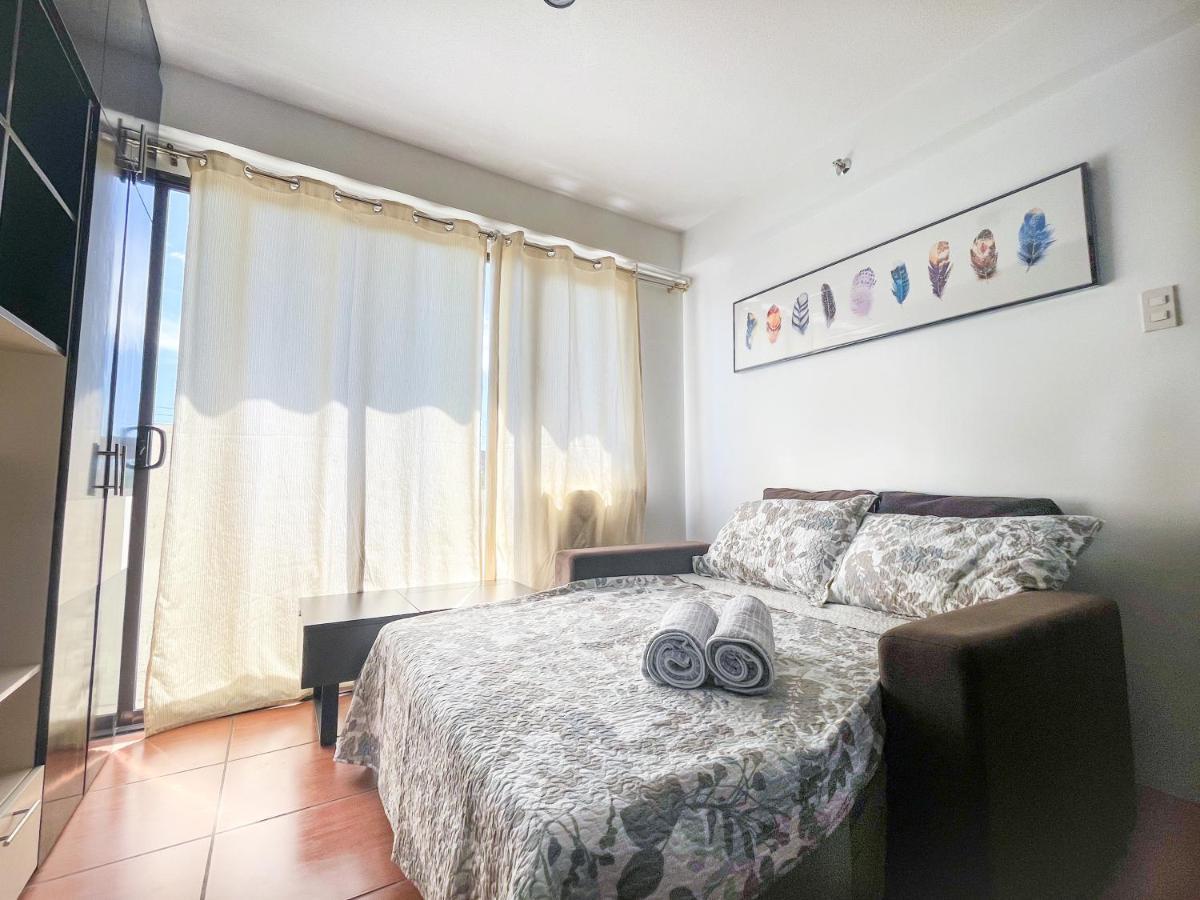 Modern 2Br Condo Near Sm With Free Parking Pool Wifi And Netflix Davao Exterior foto